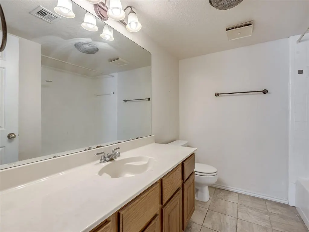 Photo 28 — 3003 River Oaks Drive 241, Norman, OK 73072