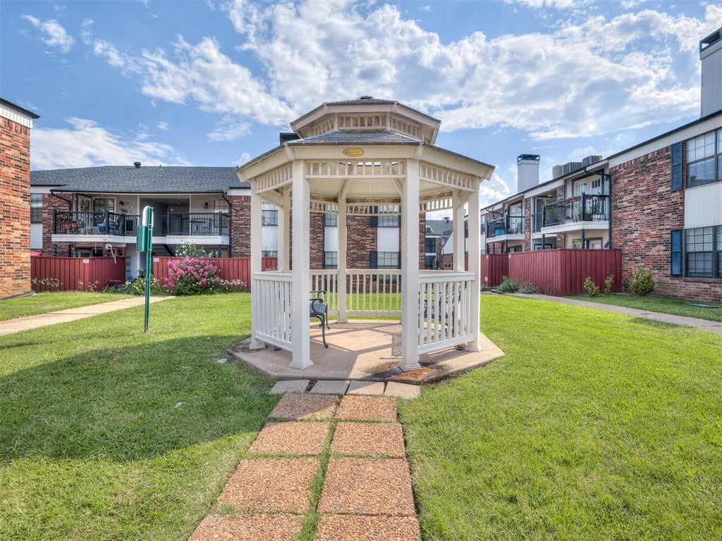 Photo 40 — 3003 River Oaks Drive 241, Norman, OK 73072