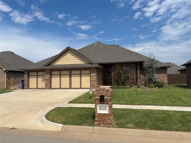 Front exterior — 8505 NW 110th Street, Oklahoma City, OK 73162
