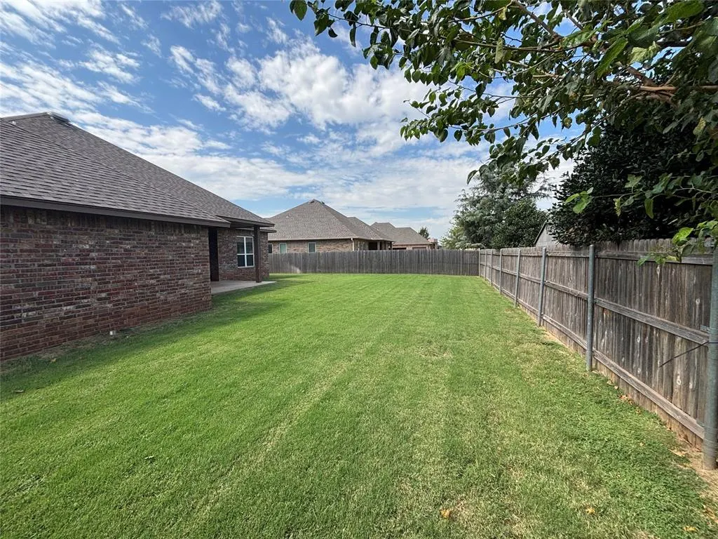 Photo 31 — 8505 NW 110th Street, Oklahoma City, OK 73162