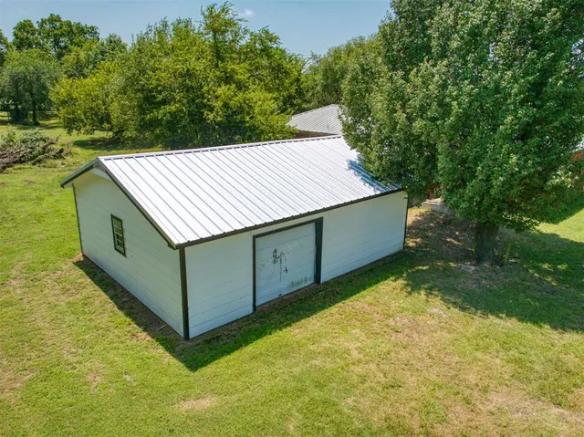 Photo 6 — 414 S 3rd Street, Byars, OK 74831