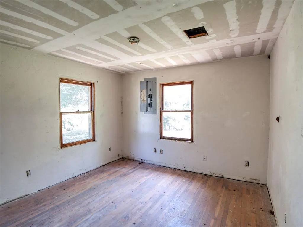 Photo 11 — 414 S 3rd Street, Byars, OK 74831
