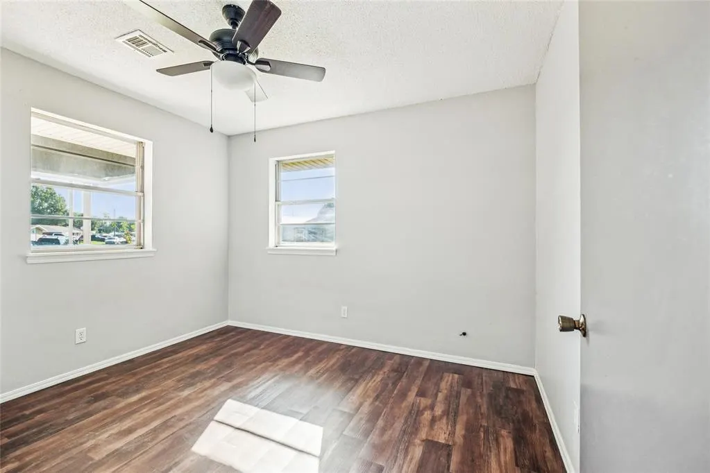 Photo 25 — 719 NW Belle Drive, Minco, OK 73059