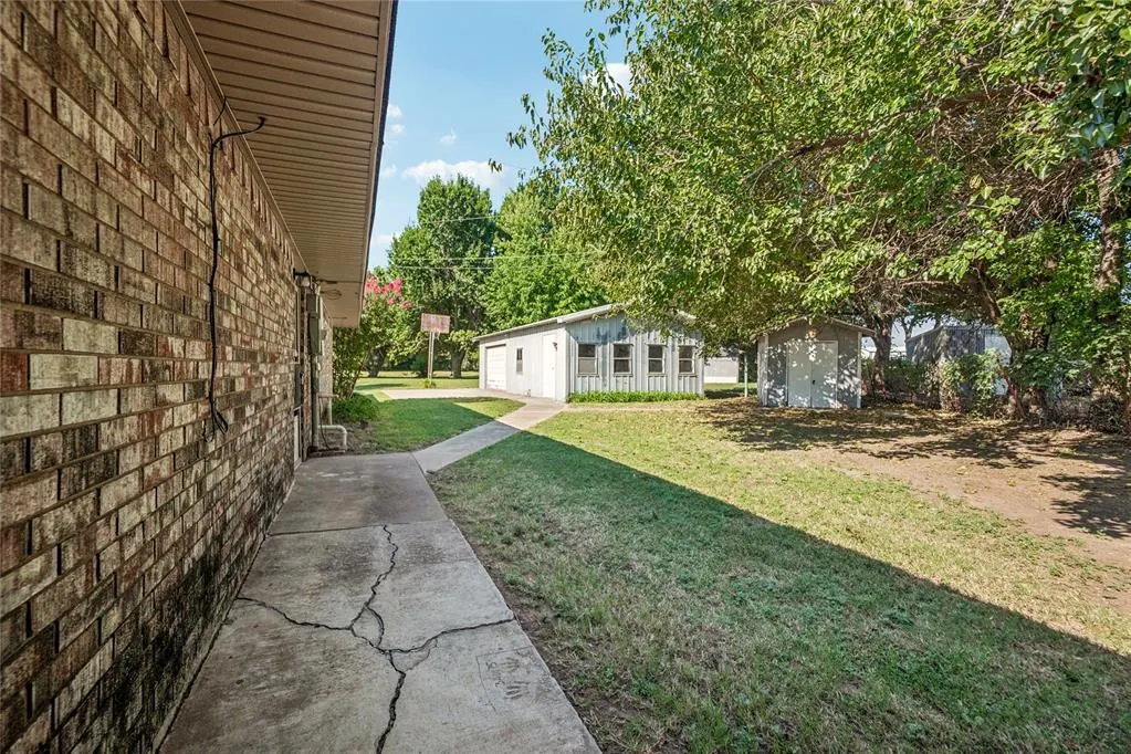 Photo 37 — 719 NW Belle Drive, Minco, OK 73059