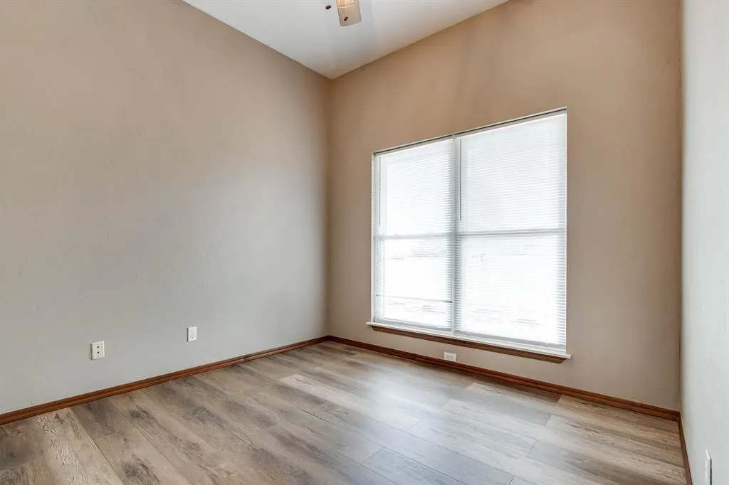 Photo 10 — 8955 Falcon Drive, Piedmont, OK 73078