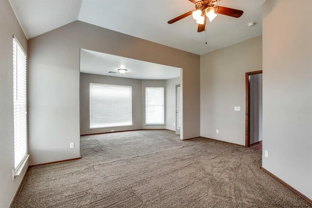 Photo 15 — 8955 Falcon Drive, Piedmont, OK 73078
