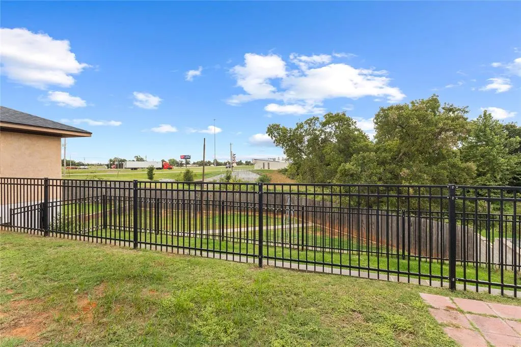 Photo 35 — 171 Circle Drive, Weatherford, OK 73096