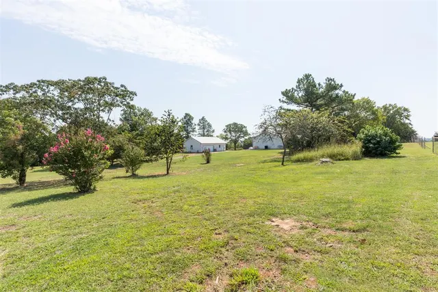 Photo 3 — 2111 Green Turf Circle, Norman, OK 73026