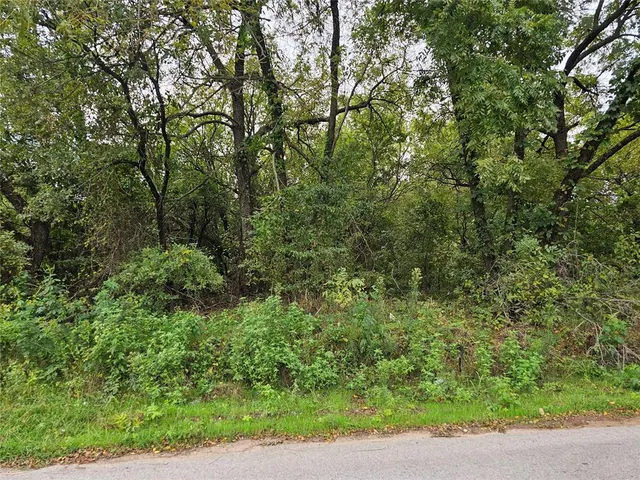 Photo 4 — 300 W Huron Street, Purcell, OK 73080