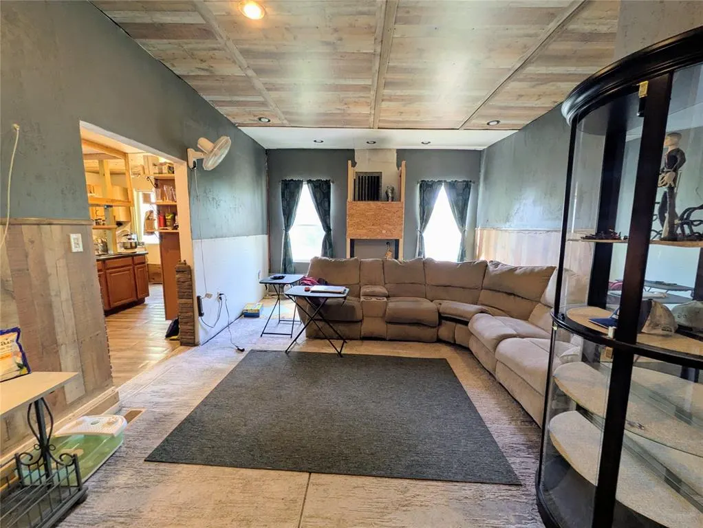 Photo 8 — 521 W Collge Avenue, Blackwell, OK 74631
