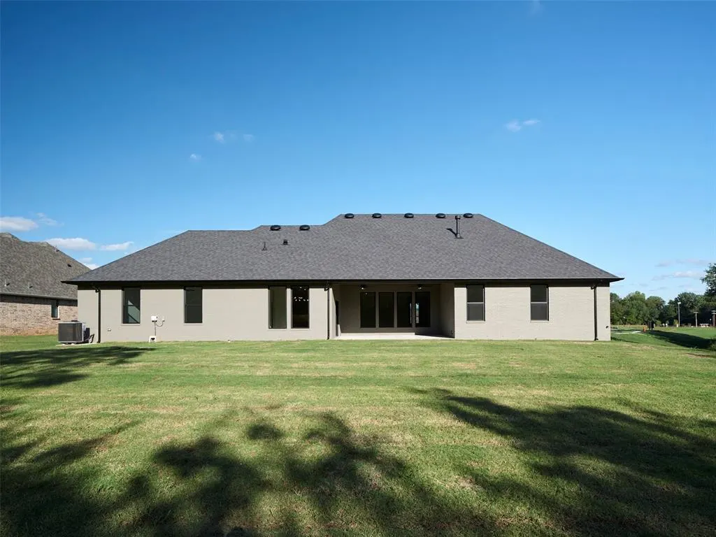 Photo 9 — 11809 Josie Lane, Oklahoma City, OK 73173