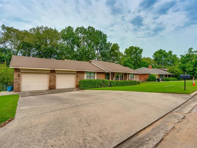 Photo 4 — 401 S 14 Street, Ada, OK 74820