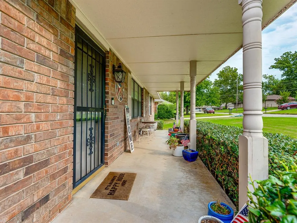 Photo 6 — 401 S 14 Street, Ada, OK 74820