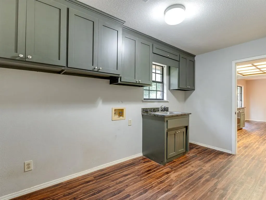 Photo 32 — 401 S 14 Street, Ada, OK 74820