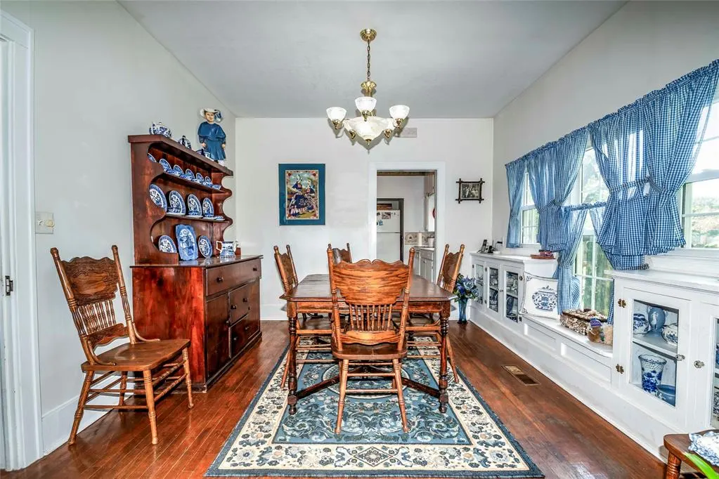 Photo 7 — 406 W 9th Street, Stroud, OK 74079