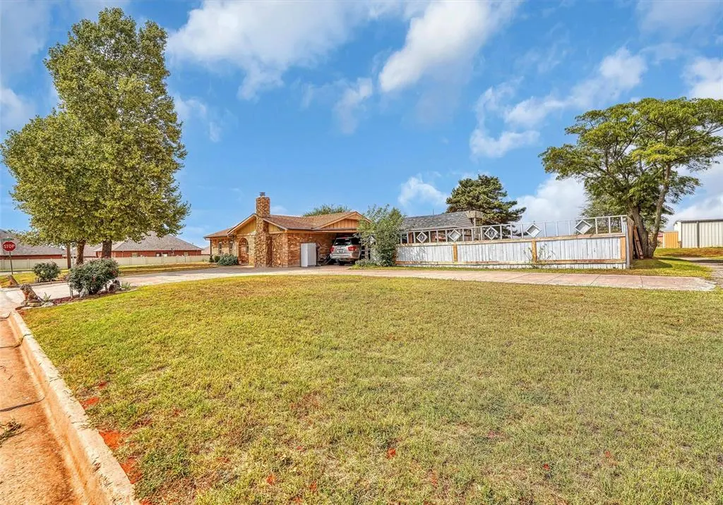 Photo 16 — 101 Maple Street, Elk City, OK 73644