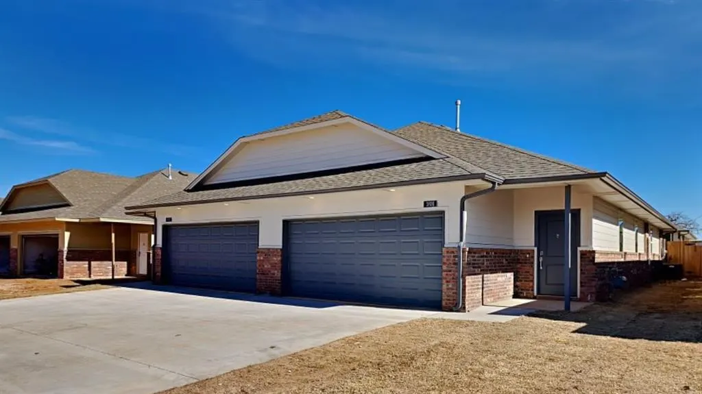 Photo 4 — 3714 Franks Way, Bethany, OK 73008