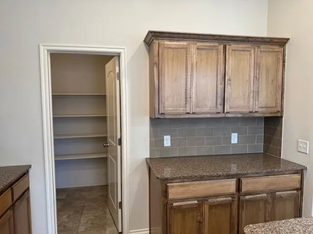 Photo 10 — 2801 Leopard Lily Drive, Norman, OK 73069