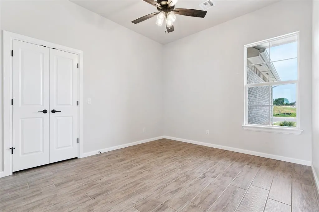 Photo 24 — 10400 SW 51st Street, Mustang, OK 73064