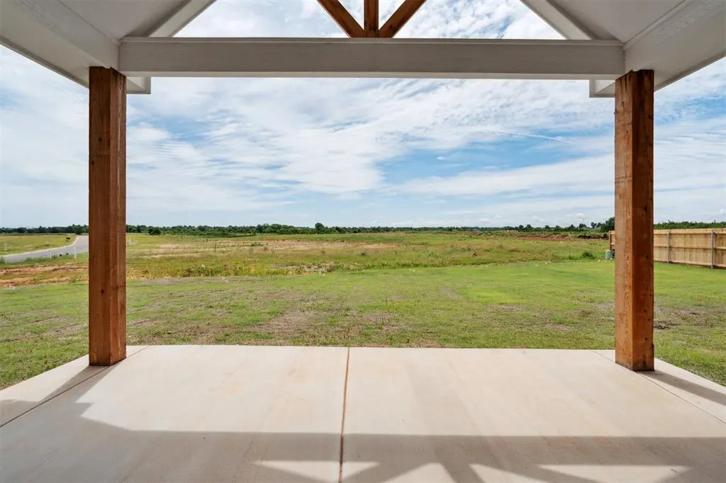 Photo 37 — 10400 SW 51st Street, Mustang, OK 73064