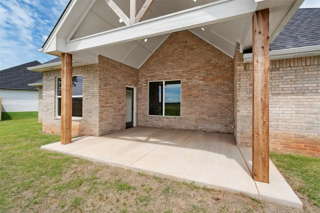 Photo 38 — 10400 SW 51st Street, Mustang, OK 73064