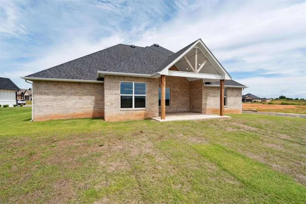 Photo 39 — 10400 SW 51st Street, Mustang, OK 73064