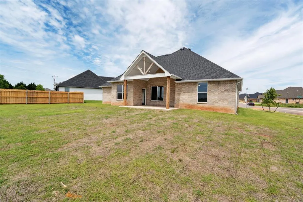 Photo 40 — 10400 SW 51st Street, Mustang, OK 73064