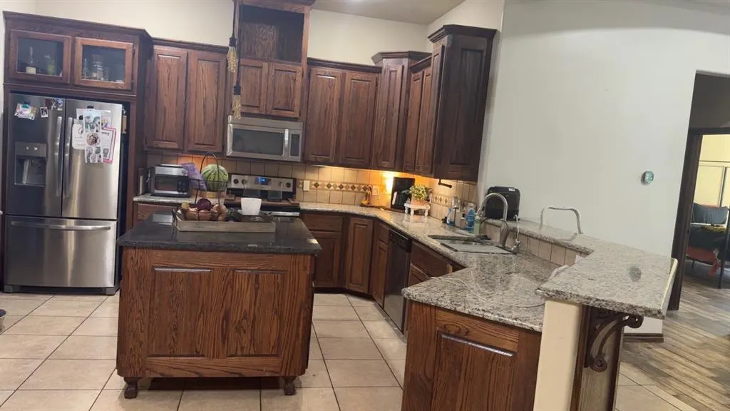 Photo 23 — 928 County Street 2932, Tuttle, OK 73089
