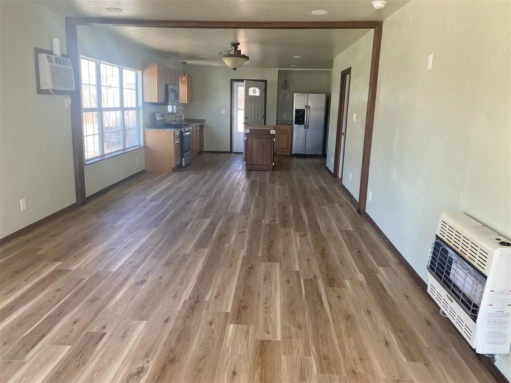 Photo 2 — 1328 E 10th Street, Shawnee, OK 74801