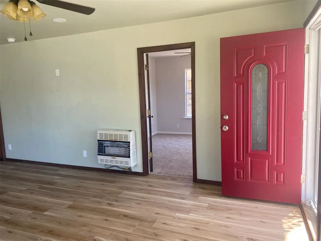 Photo 3 — 1328 E 10th Street, Shawnee, OK 74801