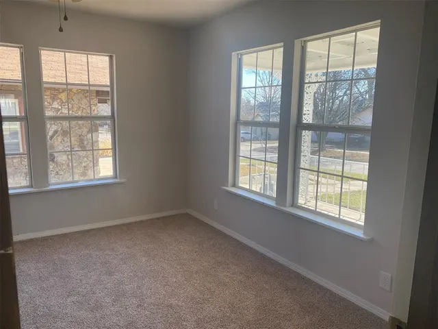 Photo 4 — 1328 E 10th Street, Shawnee, OK 74801