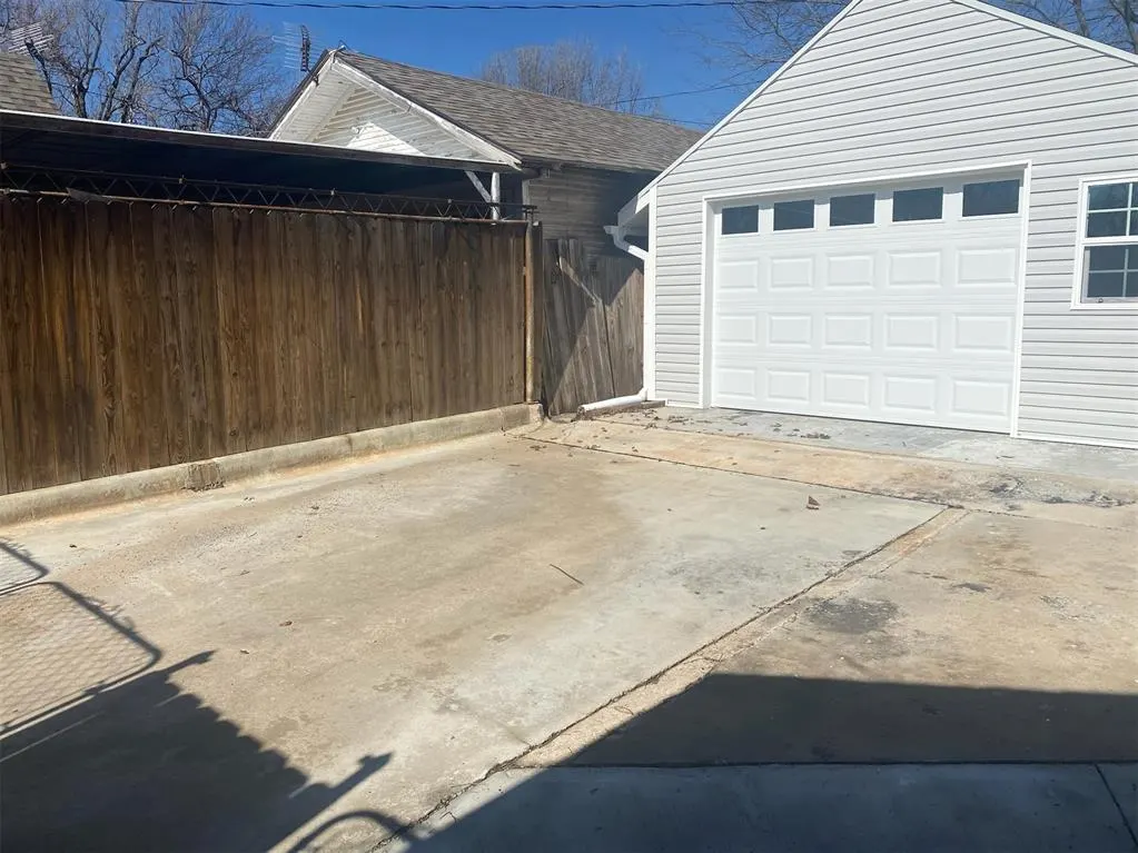 Photo 23 — 1328 E 10th Street, Shawnee, OK 74801