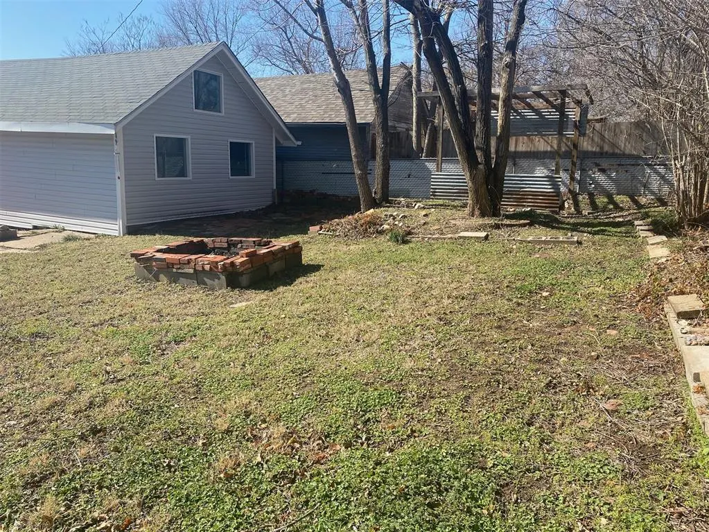 Photo 27 — 1328 E 10th Street, Shawnee, OK 74801