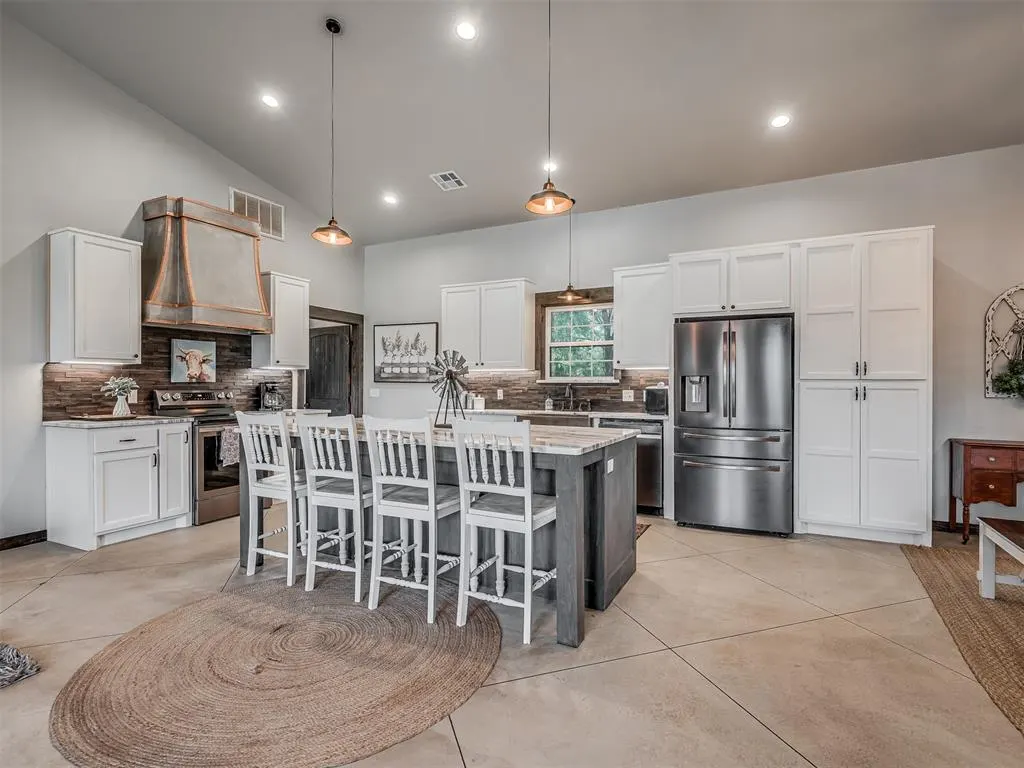 Photo 11 — 1721 County Road 1230, Tuttle, OK 73089
