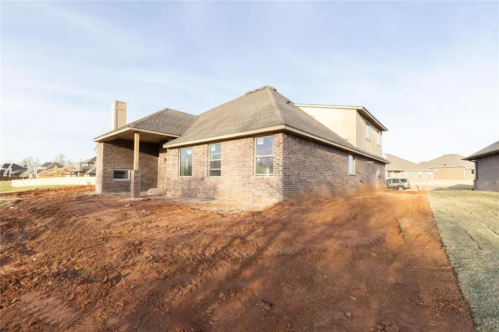 Photo 3 — 3016 Heather Haven, Moore, OK 73160