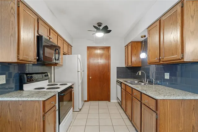 Photo 8 — 4400 Hemingway Drive 265, Oklahoma City, OK 73118