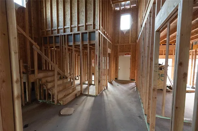 Photo 3 — 2905 Crossover Court, Moore, OK 73160