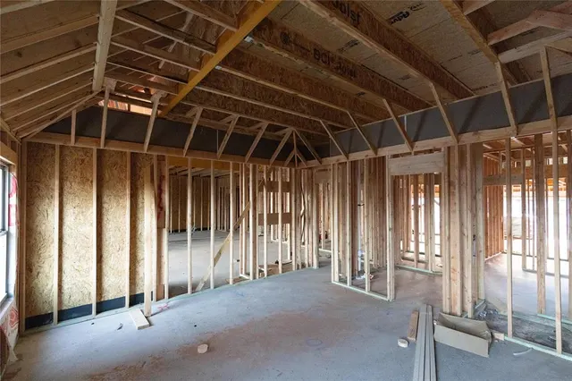 Photo 6 — 2905 Crossover Court, Moore, OK 73160