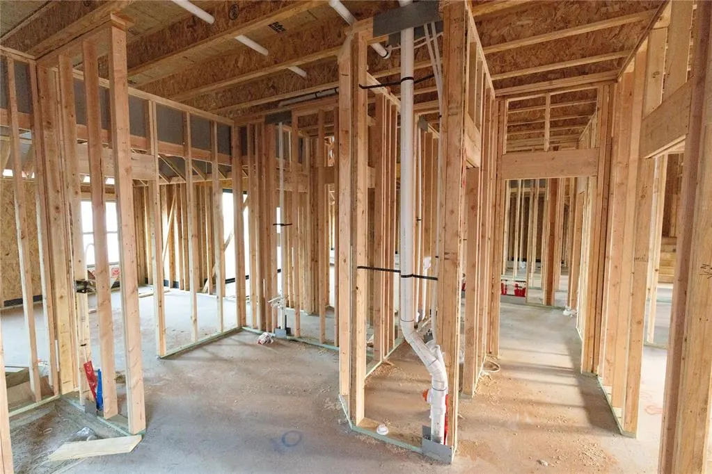 Photo 10 — 2905 Crossover Court, Moore, OK 73160