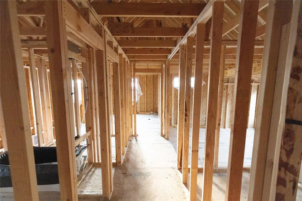 Photo 12 — 2905 Crossover Court, Moore, OK 73160