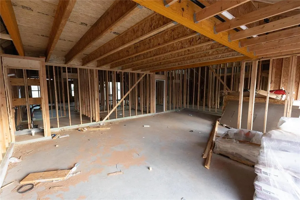 Photo 17 — 2905 Crossover Court, Moore, OK 73160