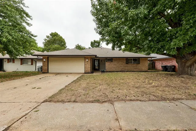 Front exterior — 7433 NW 31st Street, Bethany, OK 73008