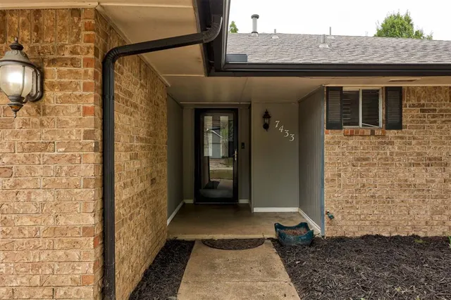 Photo 3 — 7433 NW 31st Street, Bethany, OK 73008