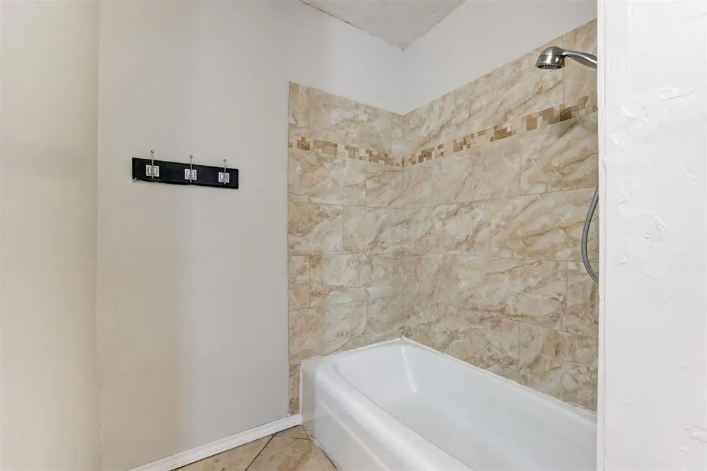 Photo 21 — 7433 NW 31st Street, Bethany, OK 73008
