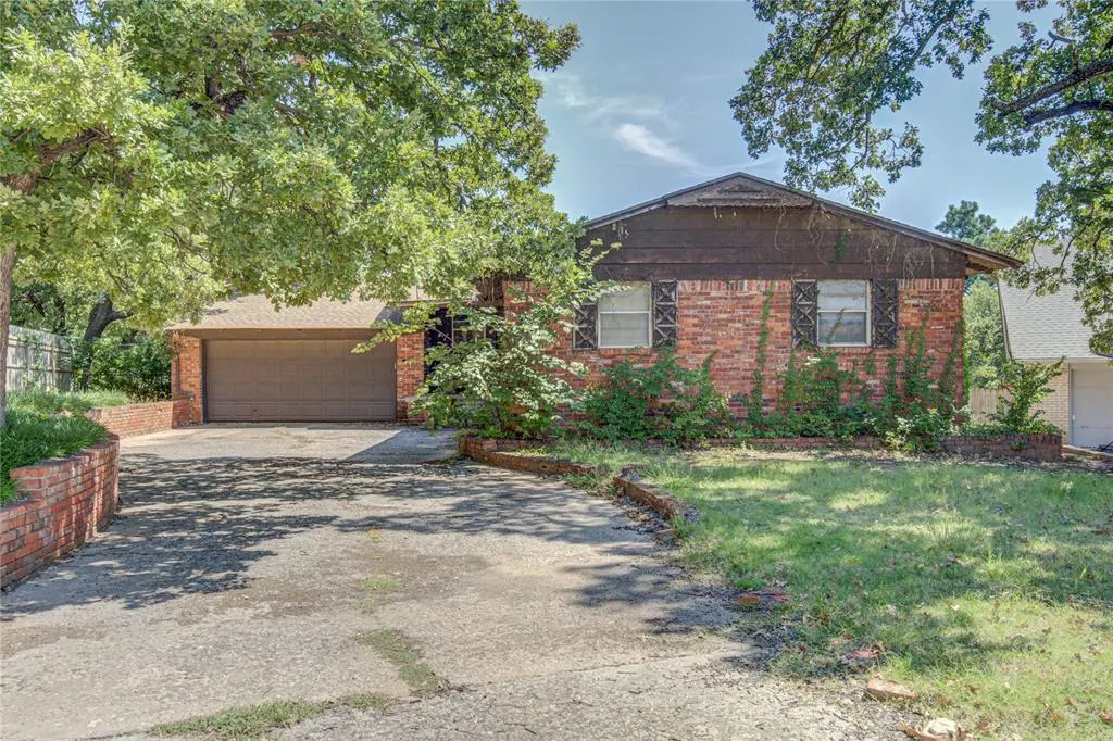 Front exterior — 2700 N Holloway Avenue, Bethany, OK 73008