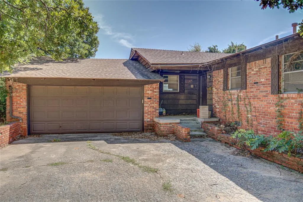 Photo 4 — 2700 N Holloway Avenue, Bethany, OK 73008