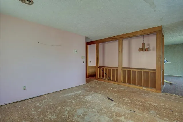 Photo 7 — 2700 N Holloway Avenue, Bethany, OK 73008