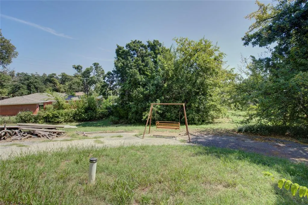 Photo 27 — 2700 N Holloway Avenue, Bethany, OK 73008