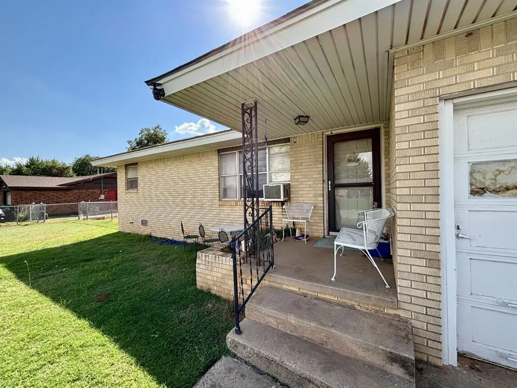Front exterior — 101 Claude Street, Dill City, OK 73641