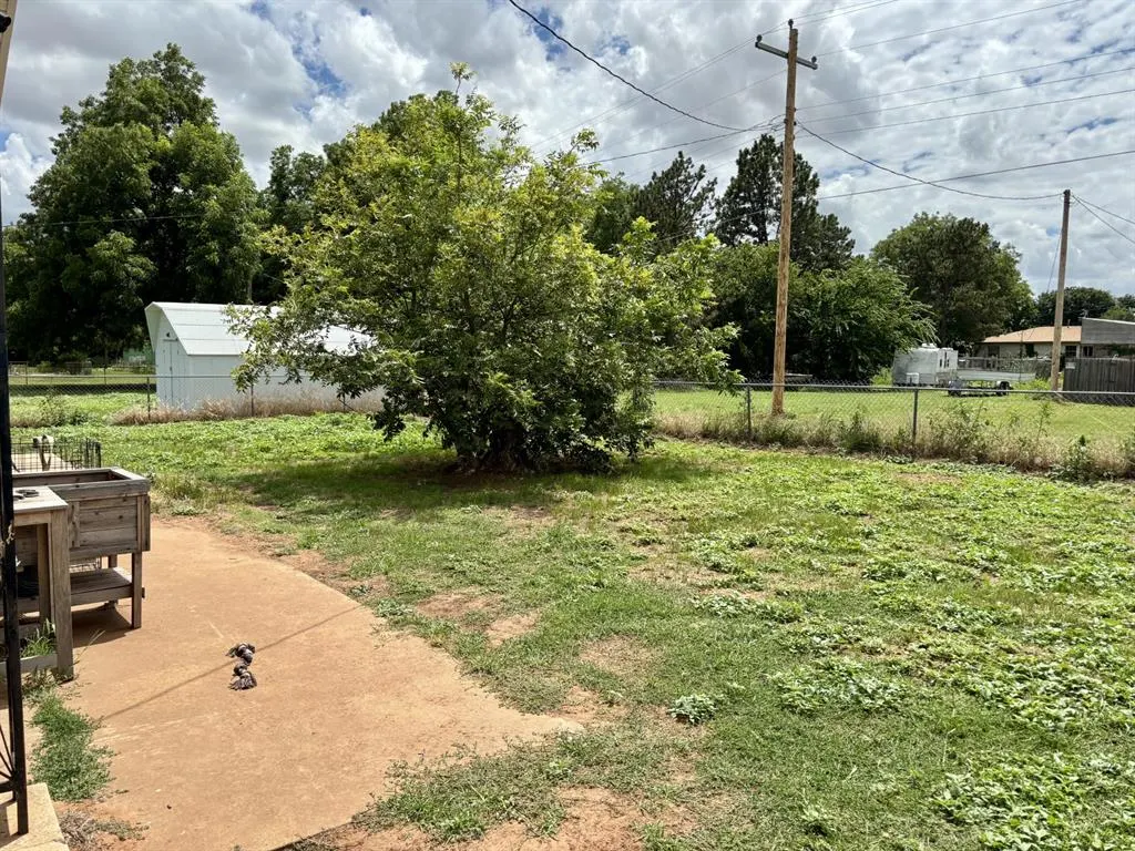 Photo 9 — 101 Claude Street, Dill City, OK 73641